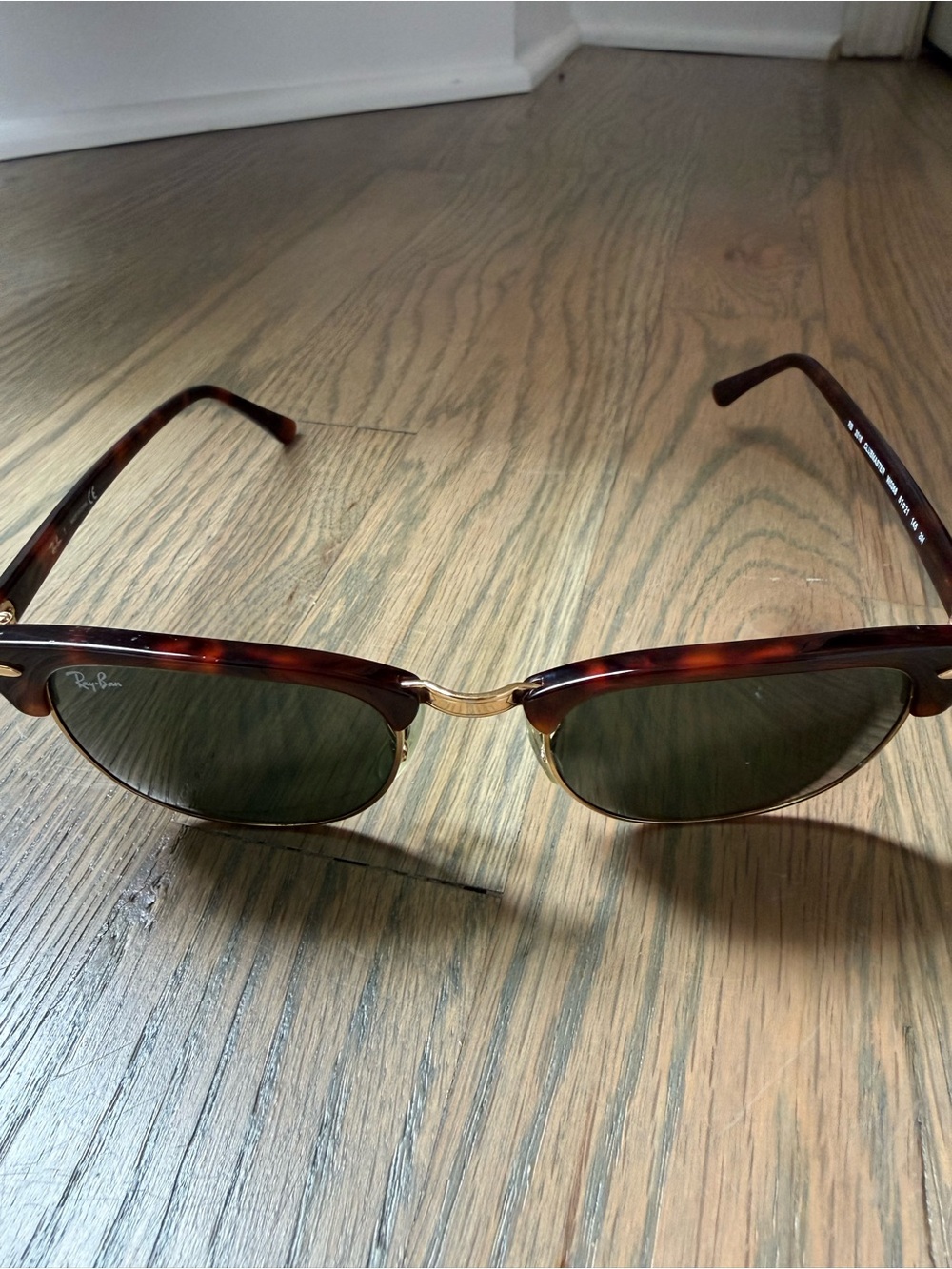 RayBan Tortoise Classic Sunglasses - Picture 8 of 9